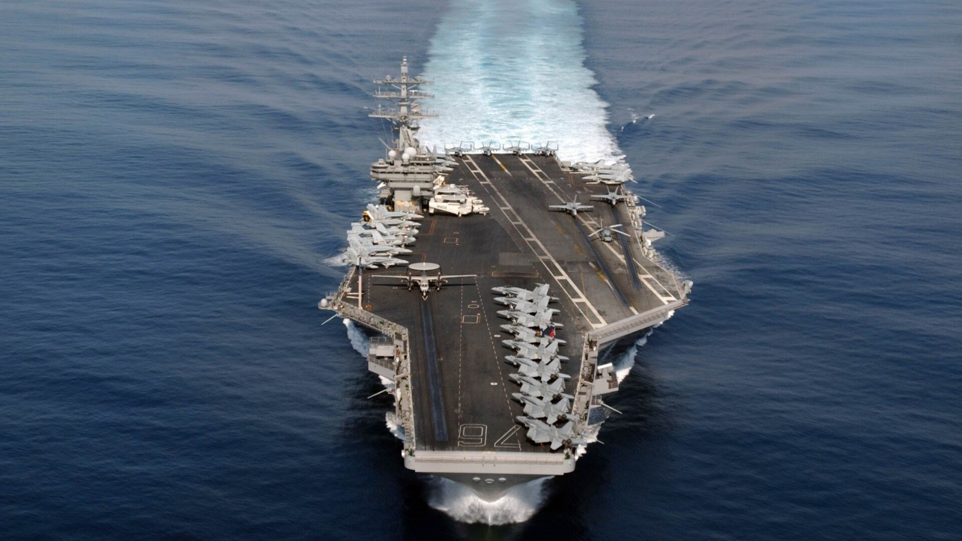 中国女篮在国际友谊赛中豪取胜利，士气高昂，中国女篮国际比赛